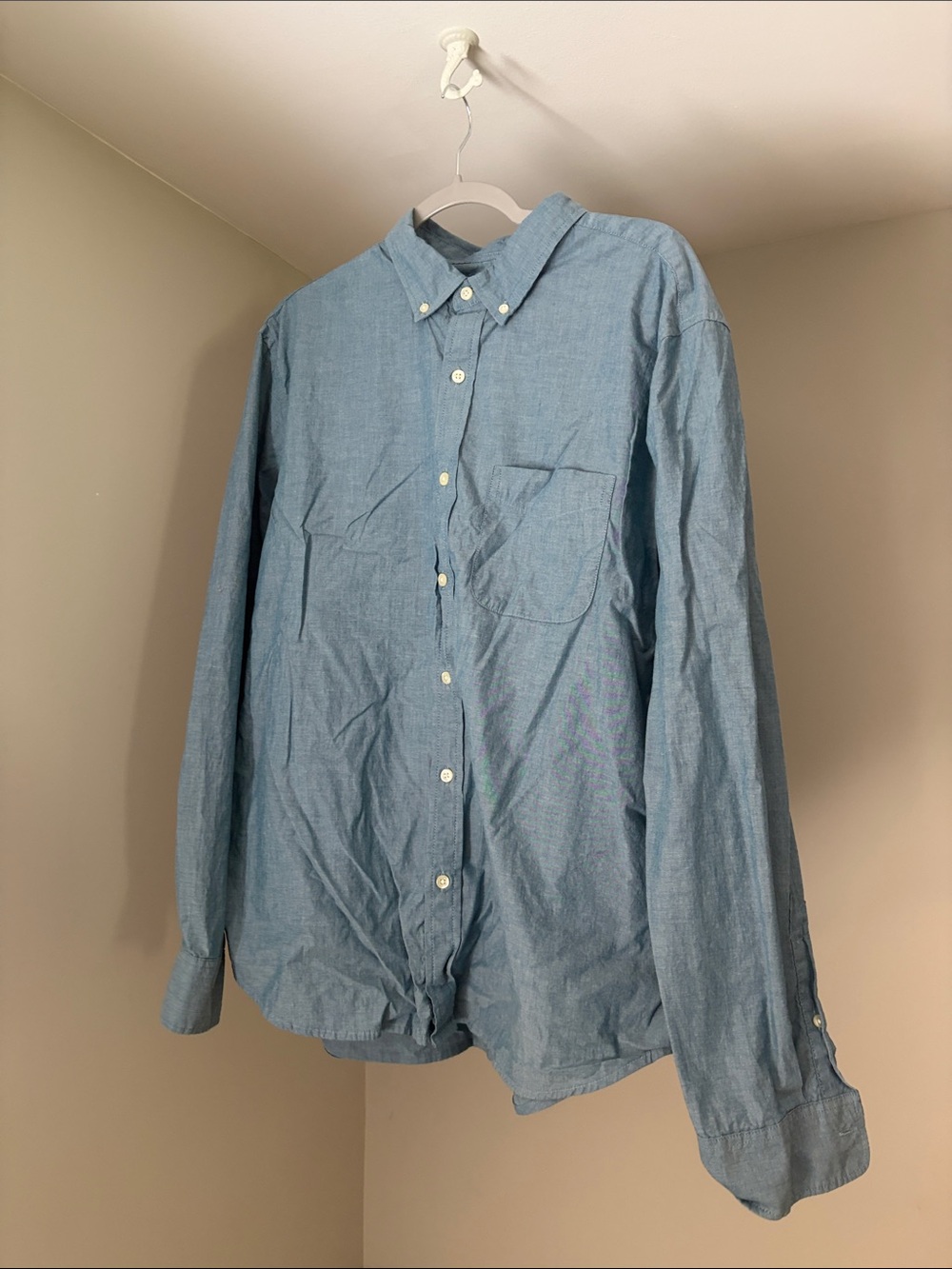 Old Navy Light Blue Button-Down Shirt